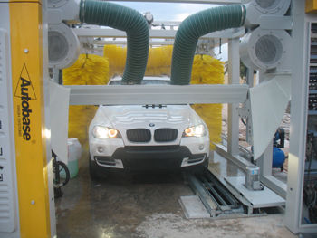 China China's AUTOBASE Automatic Car Wash Systems Gain Marketshare Globally supplier